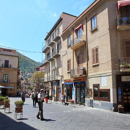 Garibaldi B&B Cefalu Exterior photo